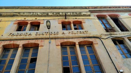 Rètol Fábrica Curtidos A. Pelfort