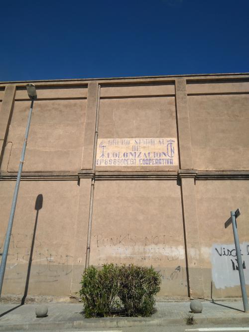Rètol Grupo sindical de colonización