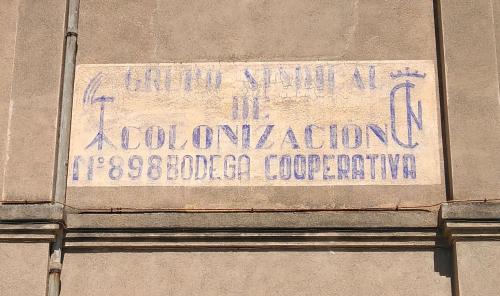 Rètol Grupo sindical de colonización