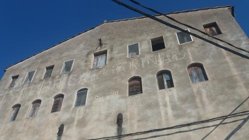 Edifici Farinera Surribas