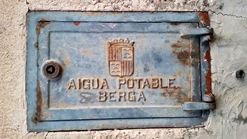 Tapa servei públic d'aigües