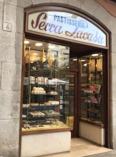 Pastisseria Serra Lacasa 