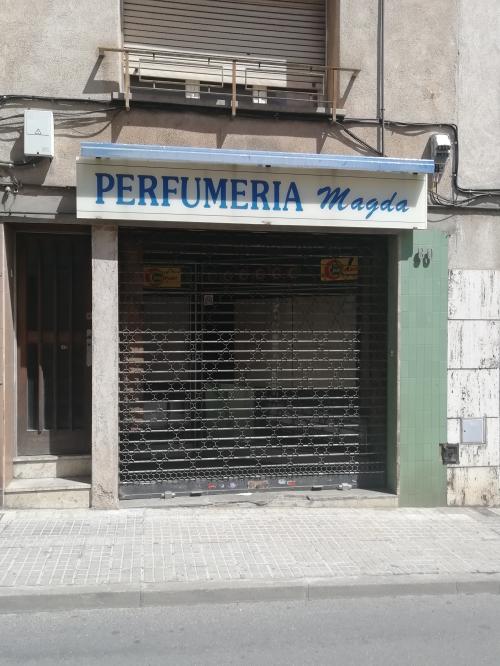 Rètol perfumeria Magda