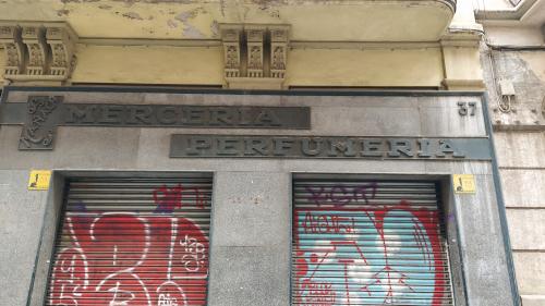 Rètol merceria i perfumeria Mañach