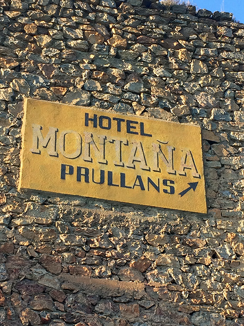 Rètol Hotel Montaña